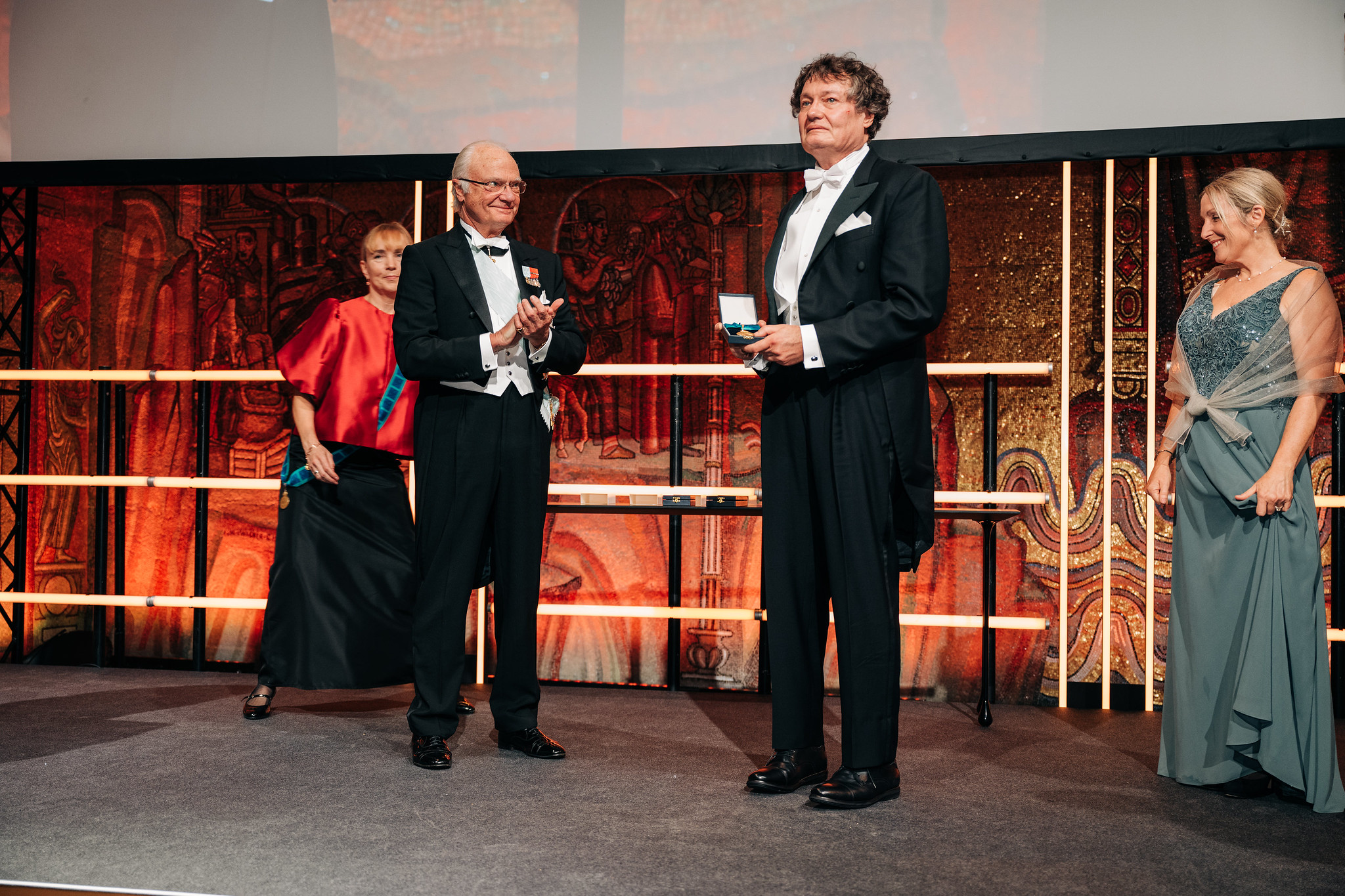 H.M. Konungen tilldelar Peter Löthberg guldmedaljen