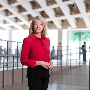 porträtt i kontorsmiljö