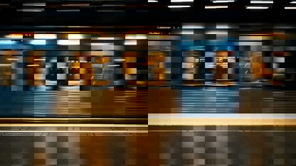 suddig tunnelbanevagn